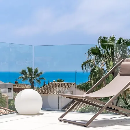 About Gladiolo Villa