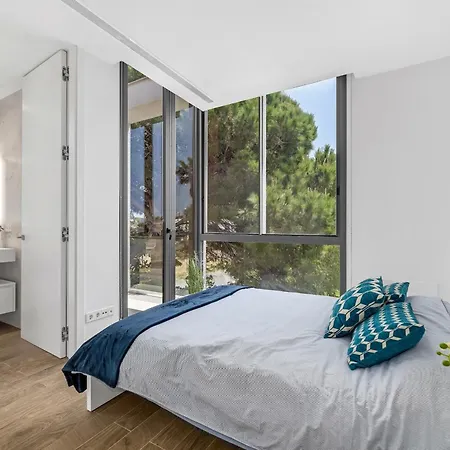 About Gladiolo Villa Marbella