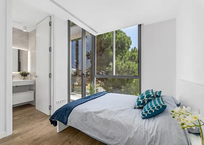 About Gladiolo Villa Marbella